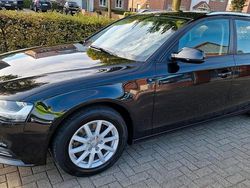 Schwarz Gebraucht 2012 Audi A4 Ambition Kombi | 7.480 € (Guter Preis)