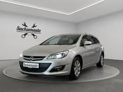 Silber Gebraucht 2014 Opel Astra Kombi | 8.500 € (Etwas zu teuer)