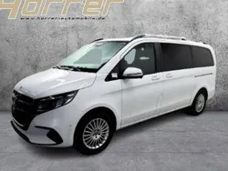 Weiß Gebraucht 2024 Mercedes V220 Style Van / Kleinbus | 62.890 € (Etwas zu teuer)