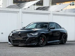 Black sapphire metallic Gebraucht 2023 BMW M2 Performance Coupé | 56.000 €