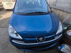 Blau Gebraucht 2004 Peugeot 807 Van / Kleinbus | 950 €