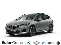 Grau Gebraucht 2022 BMW 220 Active Tourer Performance Van / Kleinbus | 29.899 € (Fairer Preis)