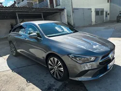 Grau Gebraucht 2020 Mercedes CLA220 Shooting Brake Kombi | 26.500 € (Guter Preis)