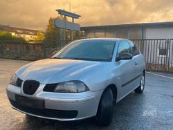 Grau Gebraucht 2004 Seat Ibiza Kombi | 1.100 € (Guter Preis)