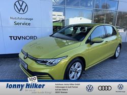 Gelb Gebraucht 2020 VW Golf VIII Life Limousine | 20.990 € (Fairer Preis)