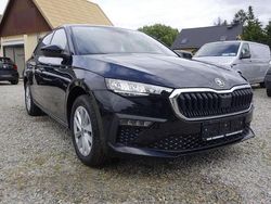Schwarzmagic perleffekt Neu 2025 Skoda Scala Selection Kleinwagen | 23.800 € (Guter Preis)