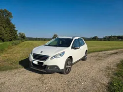 Weiß Gebraucht 2013 Peugeot 2008 Allure SUV | 8.250 € (Fairer Preis)