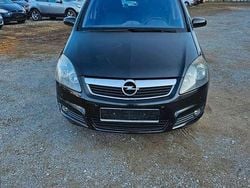 Schwarz Gebraucht 2006 Opel Zafira Edition+ Van / Kleinbus | 1.550 € (Guter Preis)