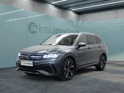 Grau Gebraucht 2024 VW Tiguan Allspace Pro SUV | 43.400 € (Fairer Preis)