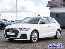 Weiß Gebraucht 2022 Audi A1 Sportback Sport Kleinwagen | 22.490 € (Fairer Preis)