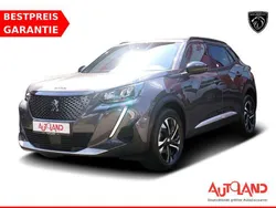 Grau Gebraucht 2023 Peugeot 2008 SUV | 22.490 € (Fairer Preis)