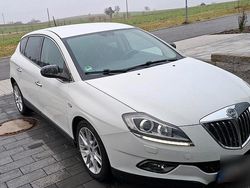 Weiß Gebraucht 2009 Lancia Delta Kleinwagen | 5.500 € (Fairer Preis)