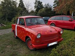 Rot Gebraucht 1981 Trabant 601 Limousine | 9.000 €