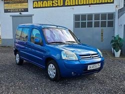 Blau Gebraucht 2006 Citroën Berlingo Van / Kleinbus | 2.450 € (Etwas zu teuer)