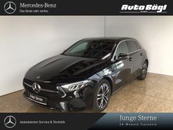 Lack kosmosschwarz (metallic) Gebraucht 2024 Mercedes A180 Advanced Limousine | 29.340 € (Fairer Preis)