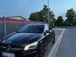 Schwarz Gebraucht 2014 Mercedes CLA200 AMG line Coupé | 14.500 € (Fairer Preis)
