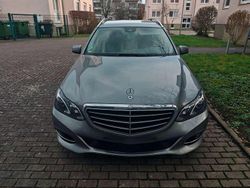 Grau Gebraucht 2013 Mercedes E300 Kombi | 11.999 € (Fairer Preis)