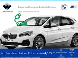 Mineralweiß Gebraucht 2021 BMW 225 Active Tourer iPerformance Van / Kleinbus | 21.440 € (Fairer Preis)