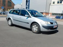 Silber Gebraucht 2006 Renault Mégane II Authentique Limousine | 1.899 €