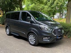 Grau Gebraucht 2023 Ford Tourneo Custom Titanium Van | 36.500 € (Superpreis)