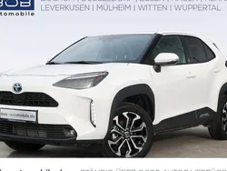 Weiß Gebraucht 2024 Toyota Yaris Cross Team SUV | 25.444 € (Guter Preis)