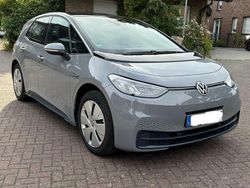 Grau Gebraucht 2022 VW ID.3 Pure Kleinwagen | 19.499 € (Guter Preis)