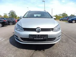 Silber Gebraucht 2016 VW Golf VII Trendline Kombi | 10.800 € (Fairer Preis)