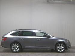 Grau Gebraucht 2022 Skoda Superb Ambition Kombi | 16.950 € (Superpreis)