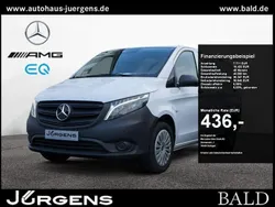 Weiß Gebraucht 2023 Mercedes Vito Van / Kleinbus | 38.556 € (Guter Preis)