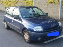 Blau Gebraucht 2000 Renault Clio II Limousine | 2.595 € (Etwas zu teuer)