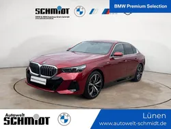 (rot) fire red Gebraucht 2024 BMW i5 M Sport Limousine | 58.390 €