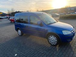Blau Gebraucht 2005 Opel Combo Van / Kleinbus | 2.900 € (Fairer Preis)