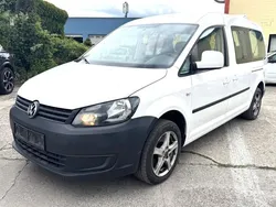 Weiß Gebraucht 2015 VW Caddy Maxi Team Van / Kleinbus | 8.999 € (Teuer)