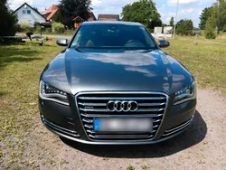 Schwarz Gebraucht 2013 Audi A8 Limousine | 17.900 €