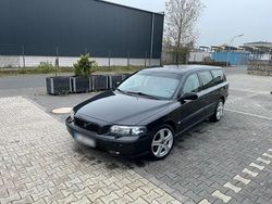 Schwarz Gebraucht 2001 Volvo V70 Kombi | 2.950 € (Fairer Preis)