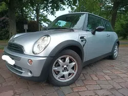 Silber Gebraucht 2006 Mini ONE Seven Kleinwagen | 2.450 € (Fairer Preis)
