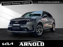 Grau Gebraucht 2022 Kia Sorento Platinum SUV | 45.950 € (Etwas zu teuer)