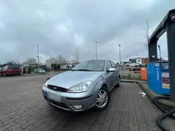Silber Gebraucht 2004 Ford Focus Kleinwagen | 1.099 € (Guter Preis)