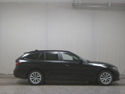 Schwarz Gebraucht 2022 BMW 318 Advantage Kombi | 18.080 € (Superpreis)