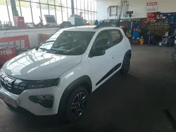 Weiß Gebraucht 2023 Dacia Spring Kleinwagen | 12.200 € (Guter Preis)