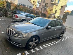 Grau Gebraucht 2011 Mercedes E300 Limousine | 14.500 € (Fairer Preis)