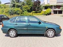 Blau Gebraucht 1997 VW Polo Classicline Limousine | 980 € (Etwas zu teuer)