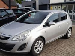 Silber Gebraucht 2011 Opel Corsa Limousine | 5.550 € (Etwas zu teuer)