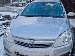 Silber Gebraucht 2008 Opel Astra Edition Kombi | 2.350 € (Fairer Preis)