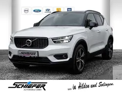 Weiß Gebraucht 2021 Volvo XC40 R-Design SUV | 31.890 € (Fairer Preis)