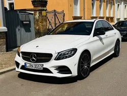 Weiß Gebraucht 2021 Mercedes C180 AMG line Limousine | 29.999 € (Guter Preis)