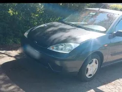 Grau Gebraucht 2003 Ford Focus Kleinwagen | 670 € (Guter Preis)