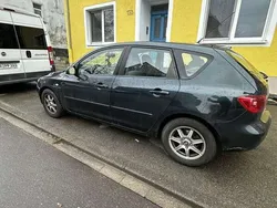 Grün Gebraucht 2004 Mazda 3 Comfort Kleinwagen | 2.000 € (Guter Preis)