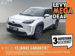 Platinumweiss perleffekt Gebraucht 2023 Toyota Yaris Hybrid Connect Style SUV | 24.990 € (Fairer Preis)