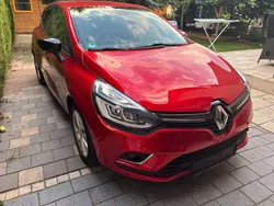 Rot Gebraucht 2017 Renault Clio IV LIMITED Limousine | 7.490 € (Fairer Preis)